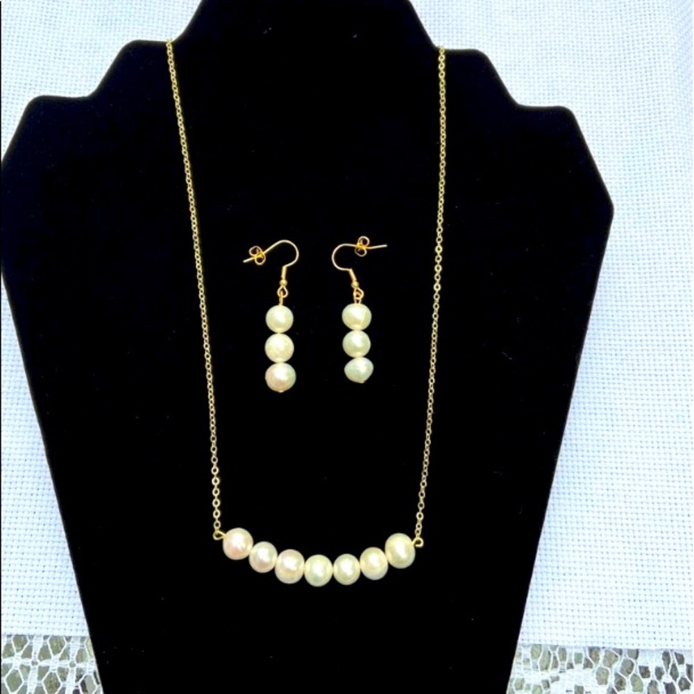 Real Pearl Necklace and Pearl Earrings Gold Plated